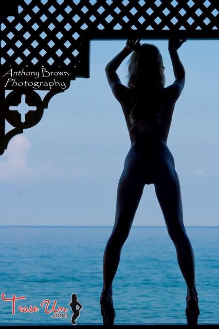 Alanna Hensley topless silhouette thumb 2