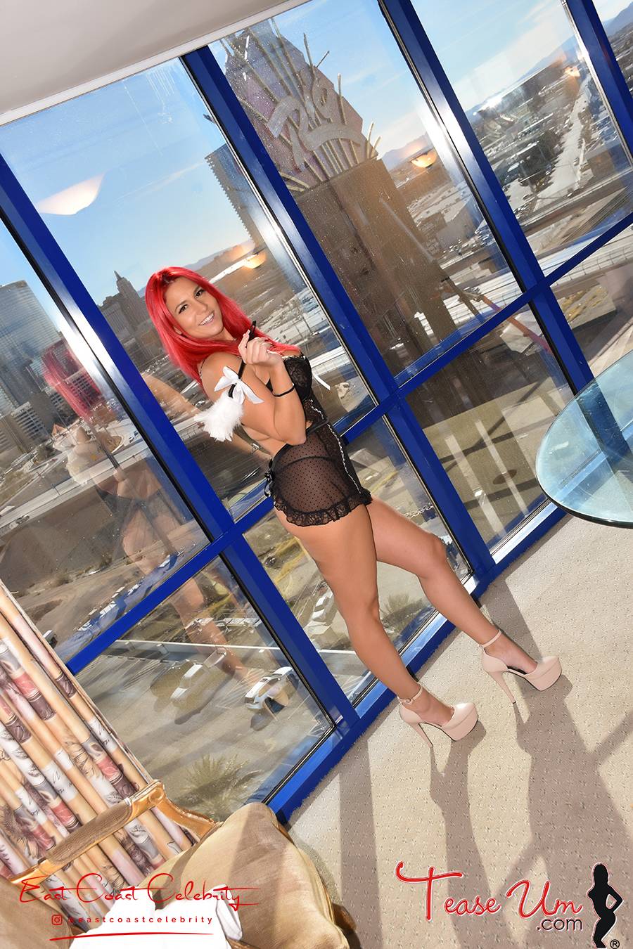 Jessica Reed Hot Hotel Maid  thumb 1
