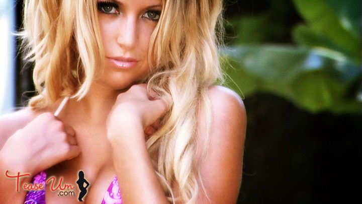 Heather Jo Gorgeous Blonde Beauty